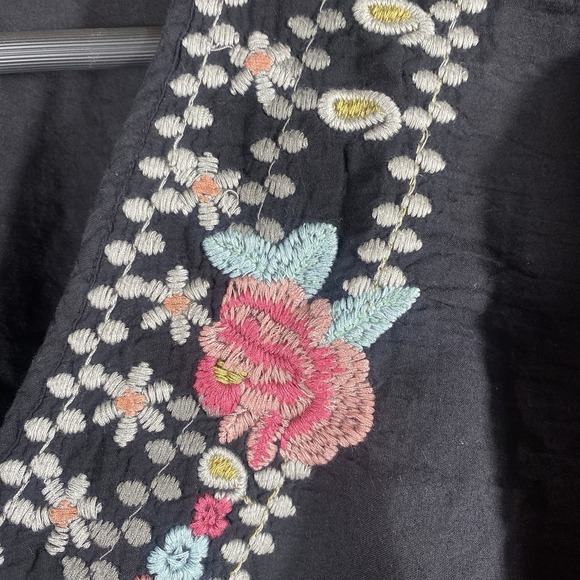 Johnny Was Black Boho Embroidered Tunic Top Small Peasant Boho Luxury Designer - Picture 7 of 16